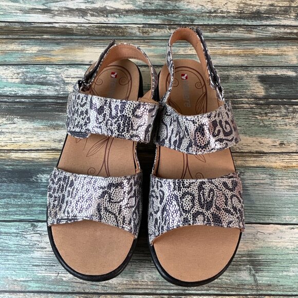 Revere Slingback Comfort Sandal 5M Silver Leather Open Toe Arch Support Walking - Picture 3 of 11